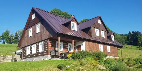 Rodinná dovolená na chalupě v Krkonoších s polopenzí