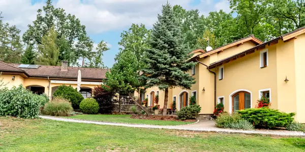 Pobyt se snídaní či polopenzí i wellness na jihu Čech