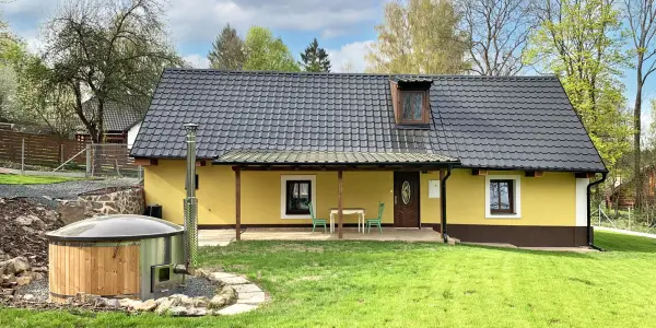 Chata u Brdské vrchoviny: až 8 osob, sauna, vířivý sud
