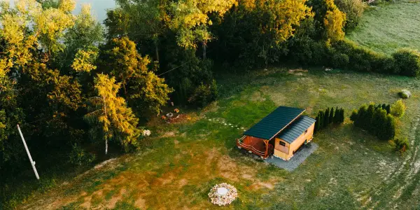 Relax ve stylové maringotce u Dvora Králové pro dva