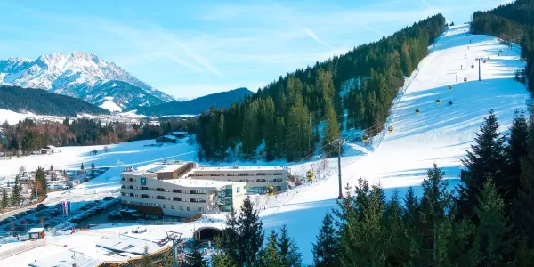 Kitzbühelské Alpy: strava, wellness i 43 km sjezdovek