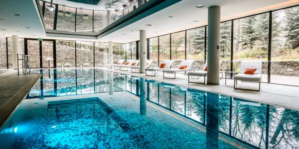 Krásný zámek nedaleko Vratislavi s jídlem a wellness