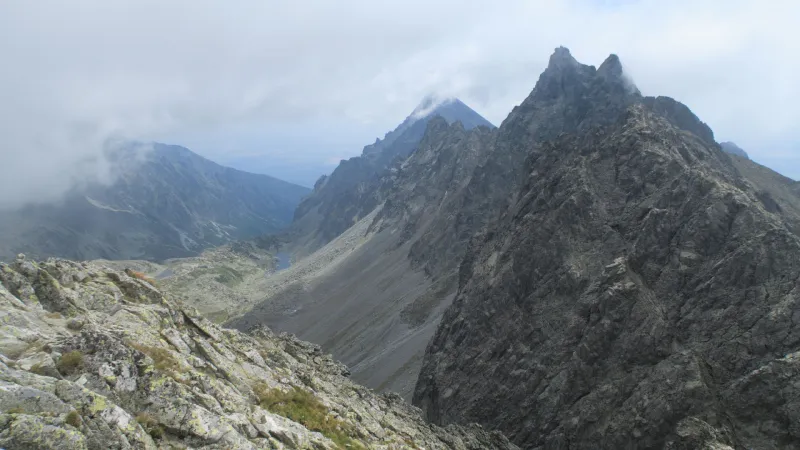 Výhled z vrcholu Východná Vysoká: Bradavica