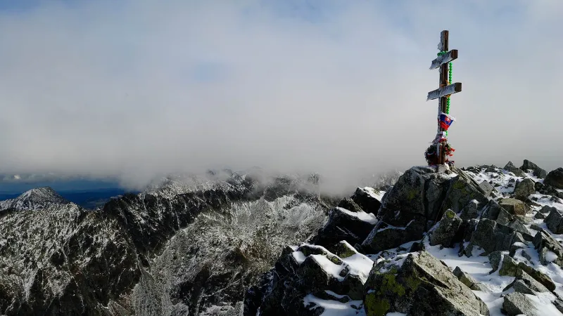 Pohled na Západní Tatry během výstupu na Kriváň