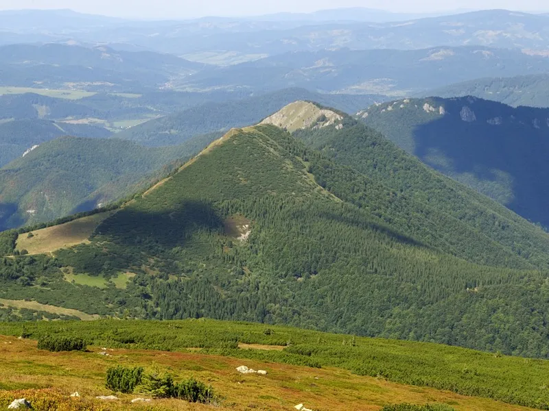 Za neokoukanými výhledy na Baraniarky a Kraviarske