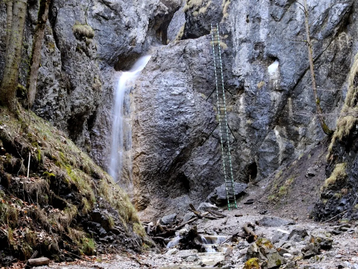 Velký vodopád v roklině Piecky